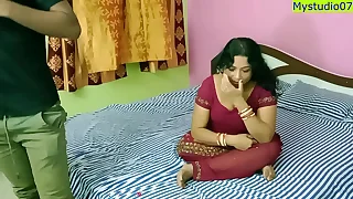 Indian Hot xxx bhabhi having sex with small penis boy&excl; She is scream happy&excl;